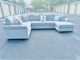 Luxurious High End Robb & Stucky Modern Coastal Sectional Sofa