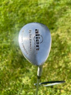 Men’s right-handed old school original ALIEN WEDGE!!