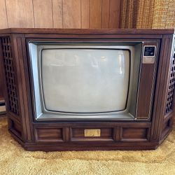 Vintage 1980's Zenith Wood Corner TV Console with Crosshatch Speakers