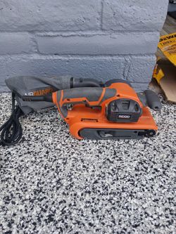 Belt sander