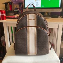 Brand New Micheal Kors Backpack. Excellent Condition