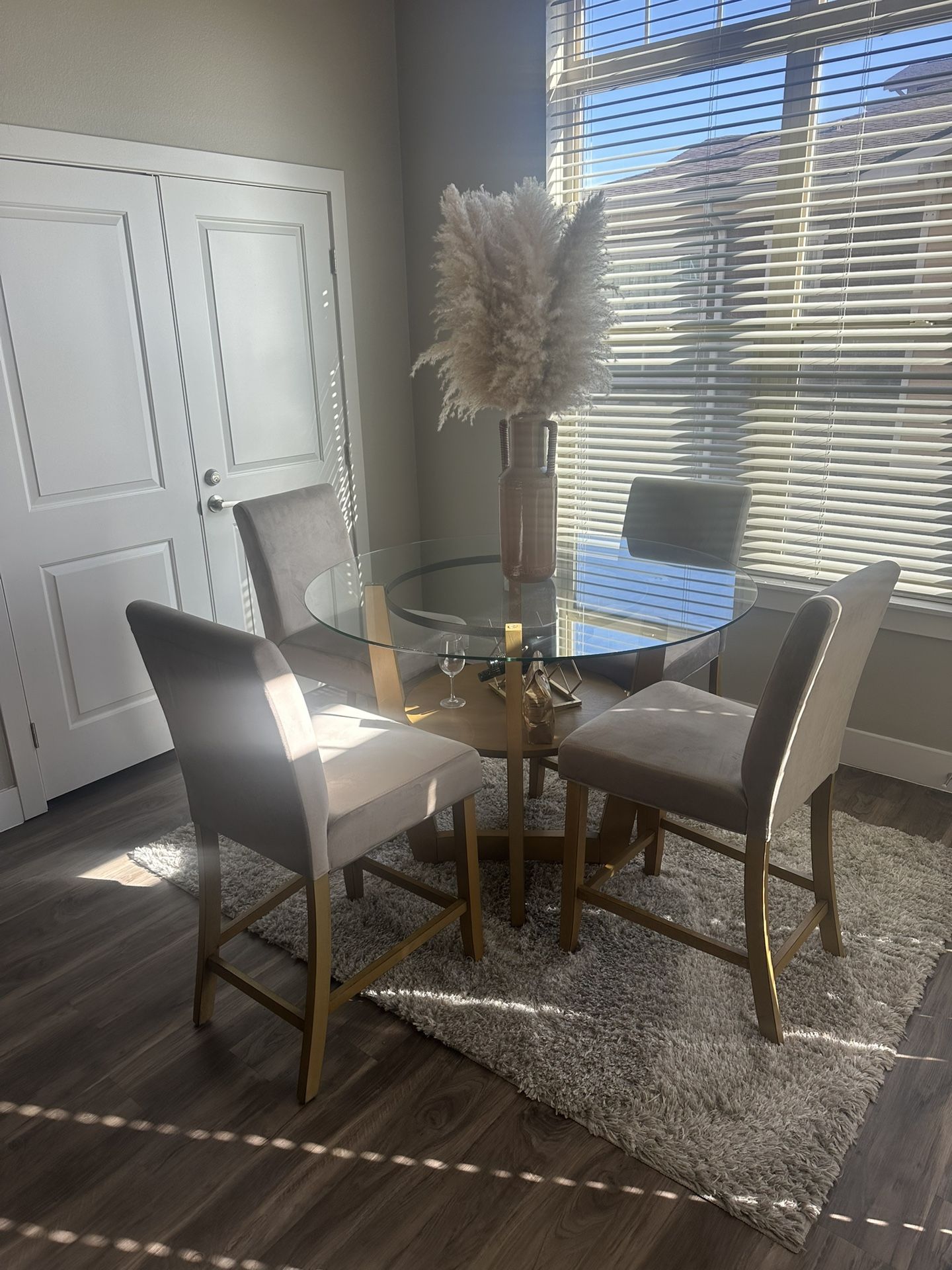 Dining Room Table 