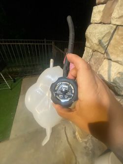 08 Chevy equinox water reservoir new