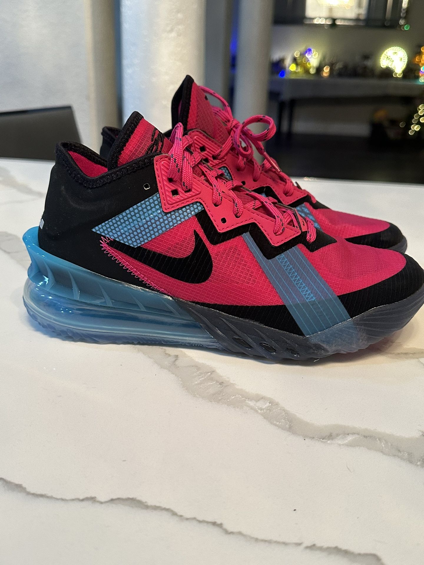 2021 LeBron 18 Low EP 'Neon Nights'