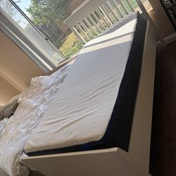 Twin size bed