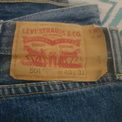 Levis