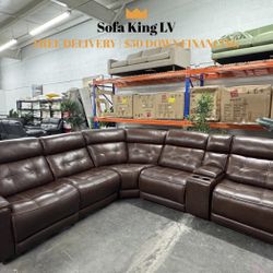Free Delivery* Like New Chocolate Brown Sectional Sofa with Recliners! 