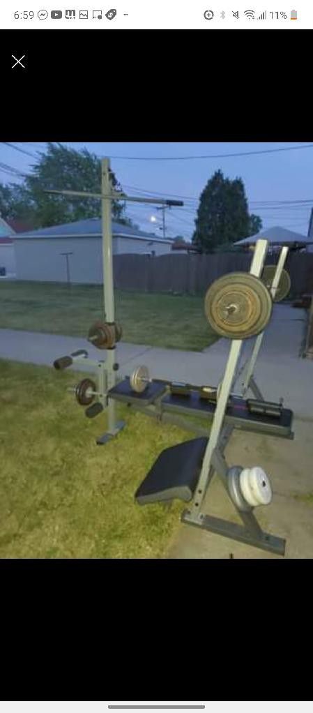 WEIDER WEIGHT BENCH (LIKE NEW & DELIVERY AVAILABLE TODAY)