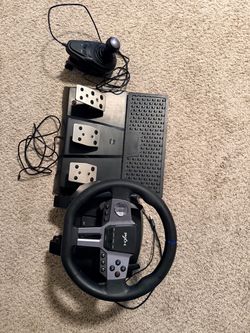 Xbox or pc gaming wheel shifter and pedals which clutch