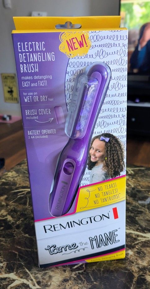 Electric Detangling Brush (New in Box)