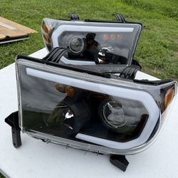 Toyota Tundra New Headlights 07-13