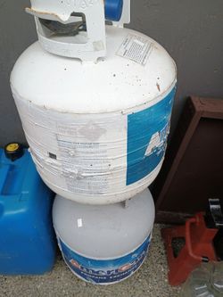 2 empty amerigas propane tanks