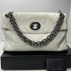 Authentic Chanel vintage white fold over stitched hobo bag with thick chain