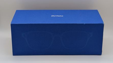 NEW SEALED Meta Adventurer AI Glasses Classic Black Clear Lens G4QM Case. ~0CK~