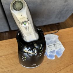 Braun Series 7 Electric Razor System - Complete Kit