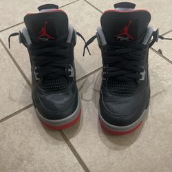 Jordan 4s