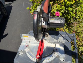 Craftsman 12” compound miter saw