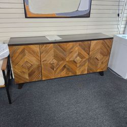 Accent cabinet 🚚WE DELIVER🚚