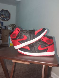 Jordan 1 satin mens 12