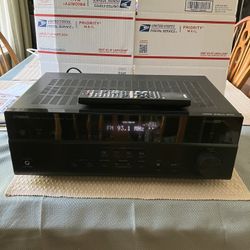 Yamaha RX-V477 AV Receiver With Remote 