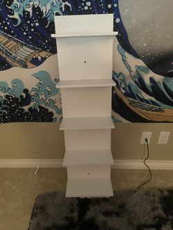 2 Display shelves