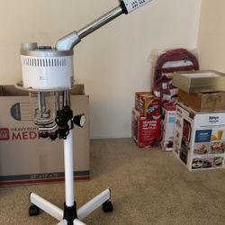 BB Professional Facial Steamer.