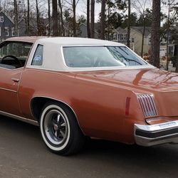75 Pontiac Gran Prix
