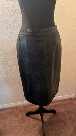 SKOVA Vintage Black Genuine Leather Skirt - Size 12