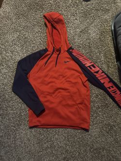 Men’s Dri-Fit Nike Hoodie Large