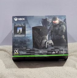Xbox Series X Halo Infinite Limited Edition