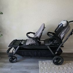 Peg prego triple stroller with 2 seats