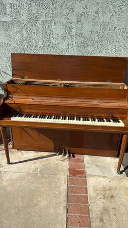 Vintage Gulbransen piano 493395
