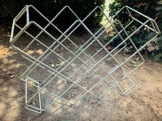 2 Wine racks