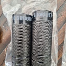 Brand New SE BIKE PEGS