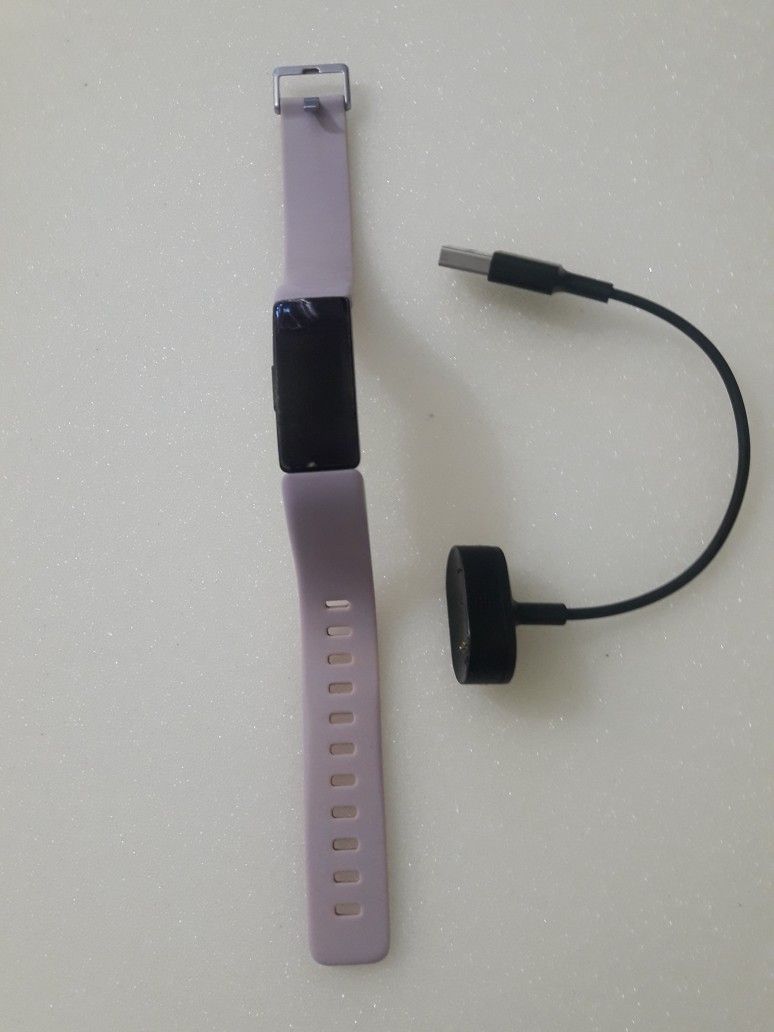 Fitbit Inspire HR Fitness Tracker Watch  Great  Condition Working Fine