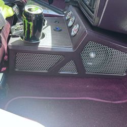 G Body Center Consoles
