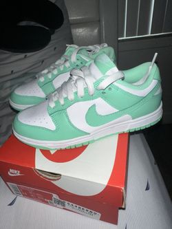 W Nike Dunk Low