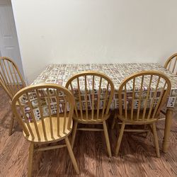Dining Table And 5 Chairs 