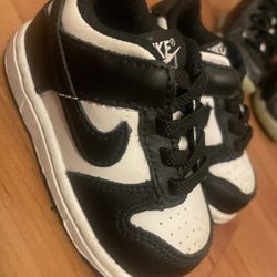NIKE DUNK LOW PANDAS 4C