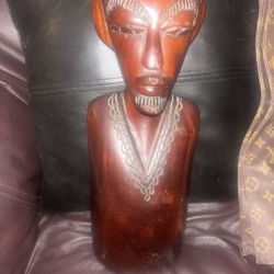 AFRICAN WOODEN CARVED BUST