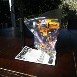 Dewalt 20v New Flexvolt.  Hammer Drill.  3speeds. Brushless Motor