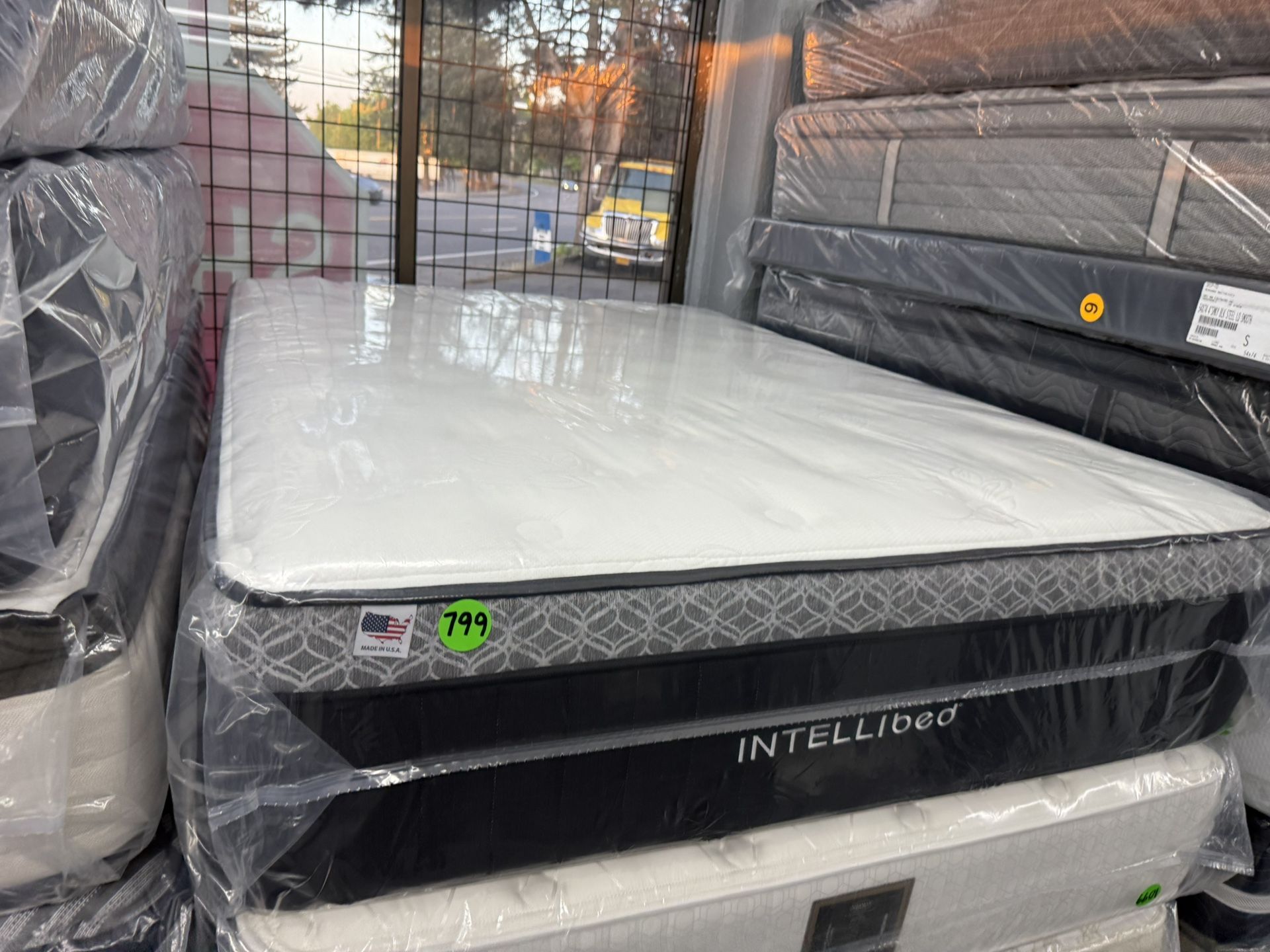 QUEEN SIZE INTELLIBED MATTRESS & BOX SPRING BED SET