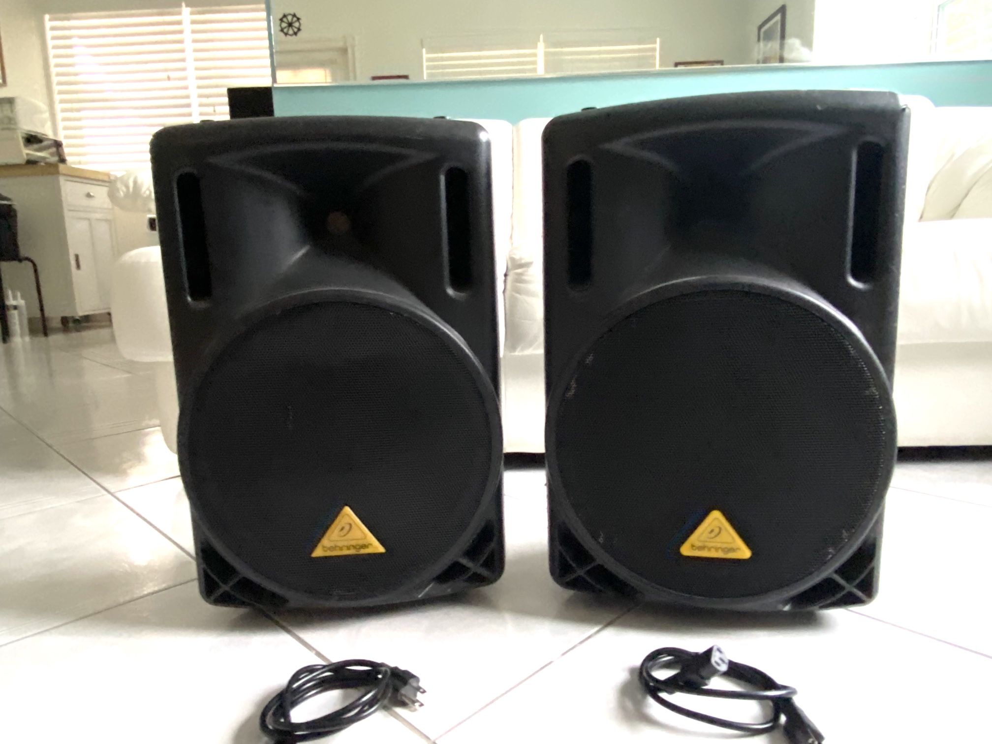 Eurolive Behringer B212D (pair)