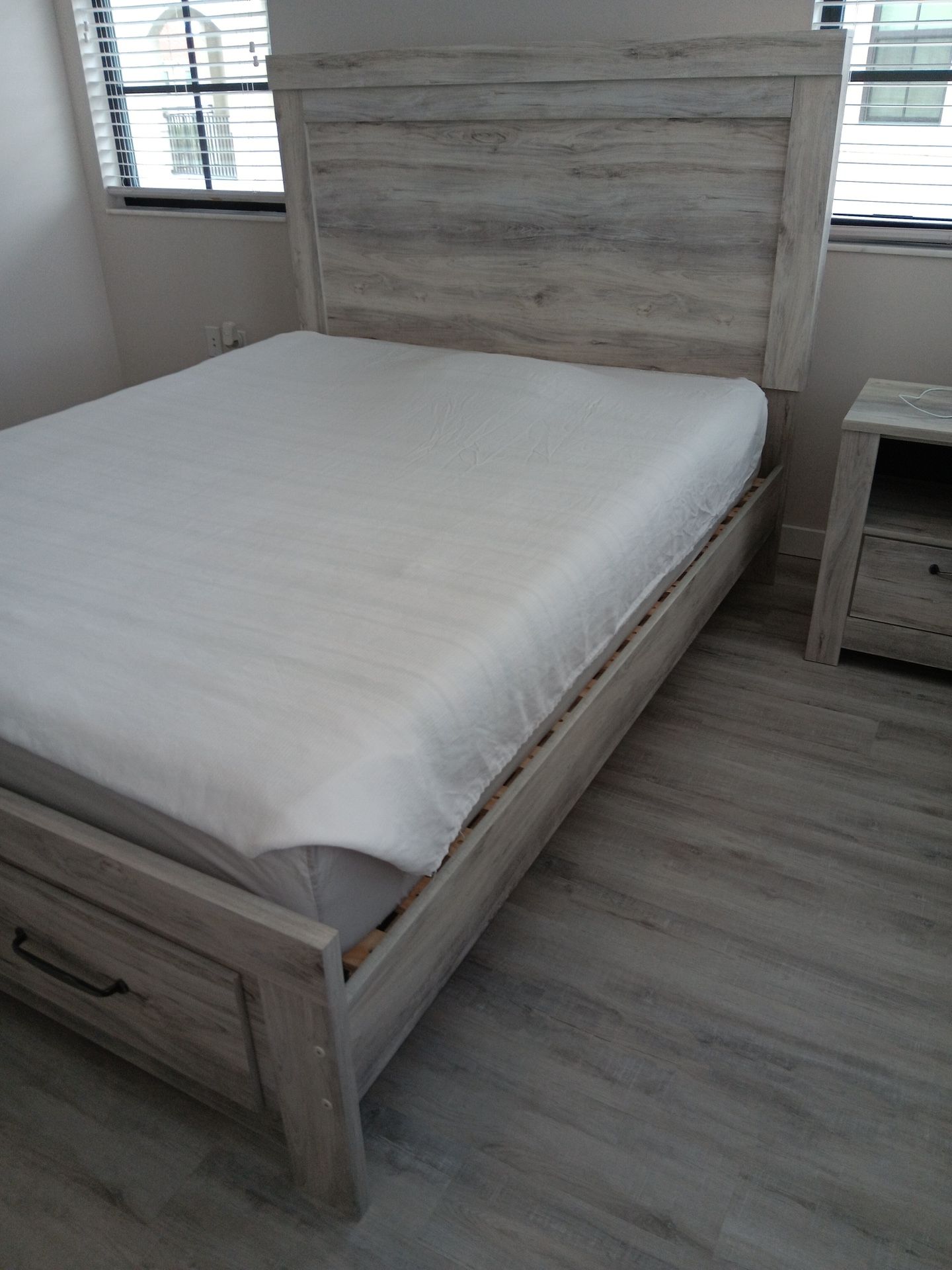 Ashley Furnature Bellaby White Dresser, 1-Drawer Nightstand & Panel Headboard/Storage Footboard/Platform Rails Set