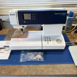 Pfaff 2020 Free Arm Sewing Machine