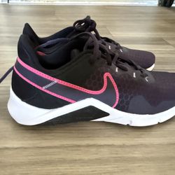 Nike Training Shoes Black Pink Women’s Size 8 Athletic Sneakers