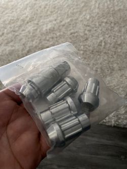 Jeep Wrangler wheel locks 5