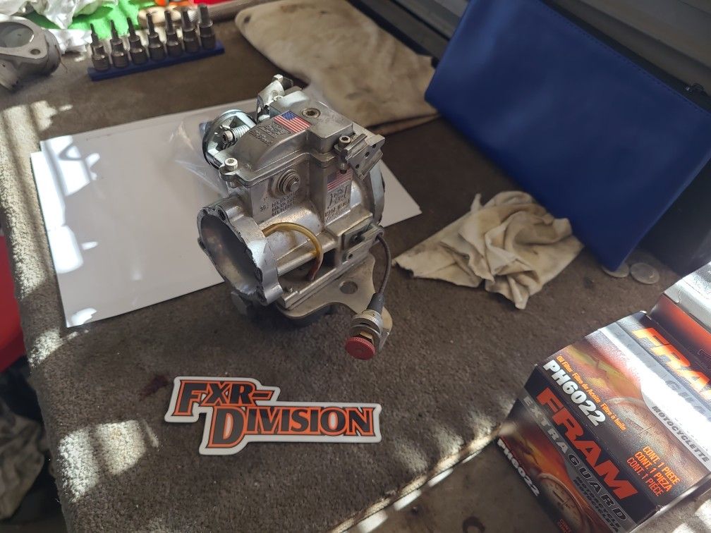 FXR Harley Davidson Edelbrock Carburetor