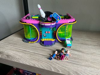 LEGO Friends Roller Disco Arcade Set 41708
