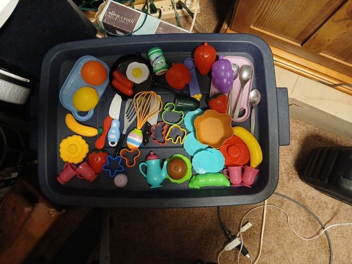 Kids Food And Dishes